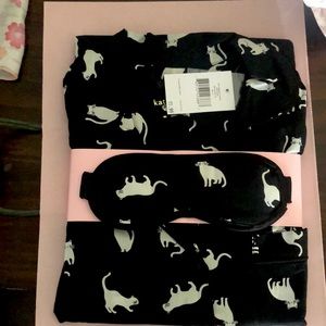 Kate Spade Pajama set Black and White with cat print ! Matching Sleep mask!